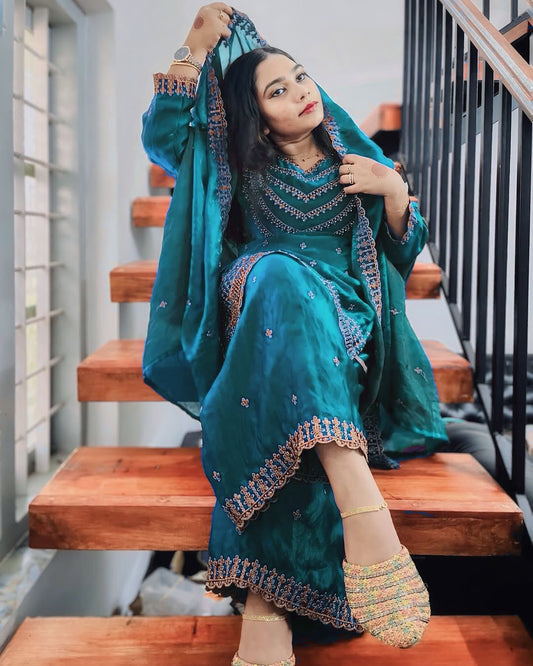 TOP AND PANT WITH DUPATTA