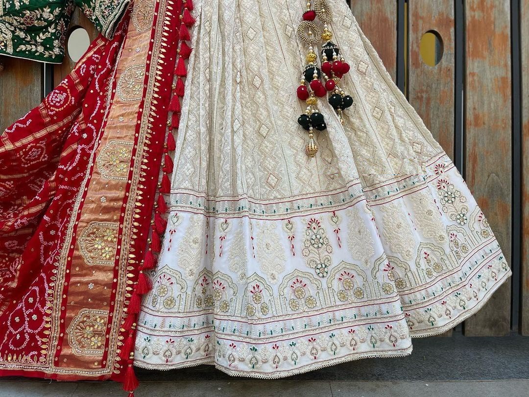LEHENGHA CHOLI SET