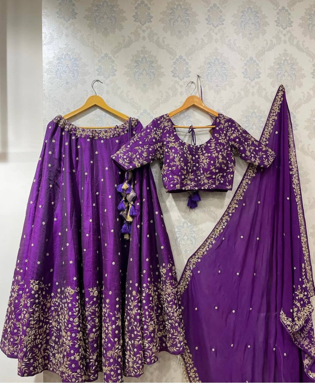 LEHENGAS CHOLI WITH DUPATTA